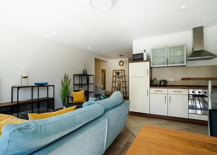 Daire ***gemuetliches Im Zentrum-west***